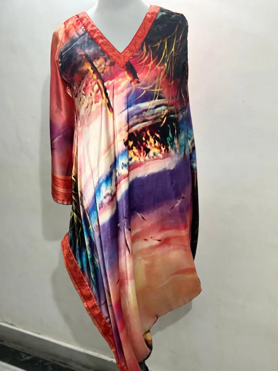 Printed satin drap